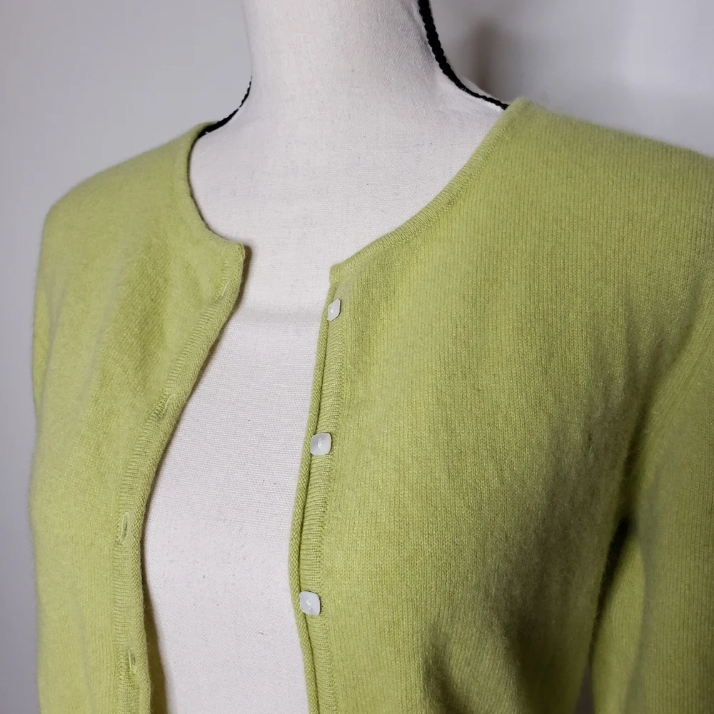 Vintage Sweater Cardigan Small Cashmere Marshall Fields Green Crewneck - Picture 2 of 15